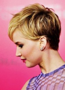 Trendy Short Pixie Hairstyles for Fall